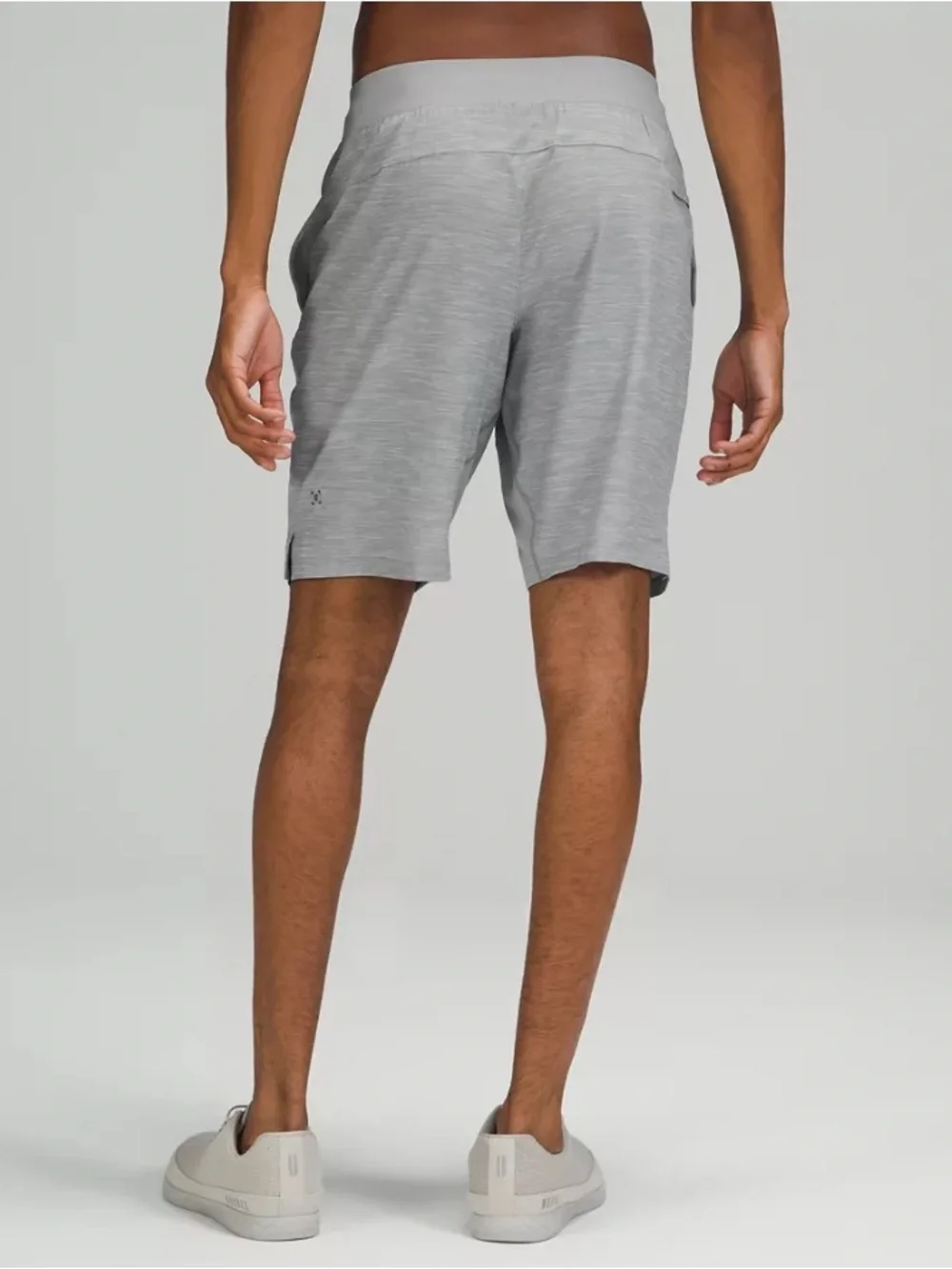 Lululemon Men's T.H.E. Short - 9" Linerless - Size Medium - Light Gray - Summer - Picture 9 of 9